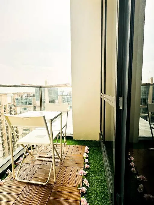 Modern Solace - The Florence 1Br Manila Philippines