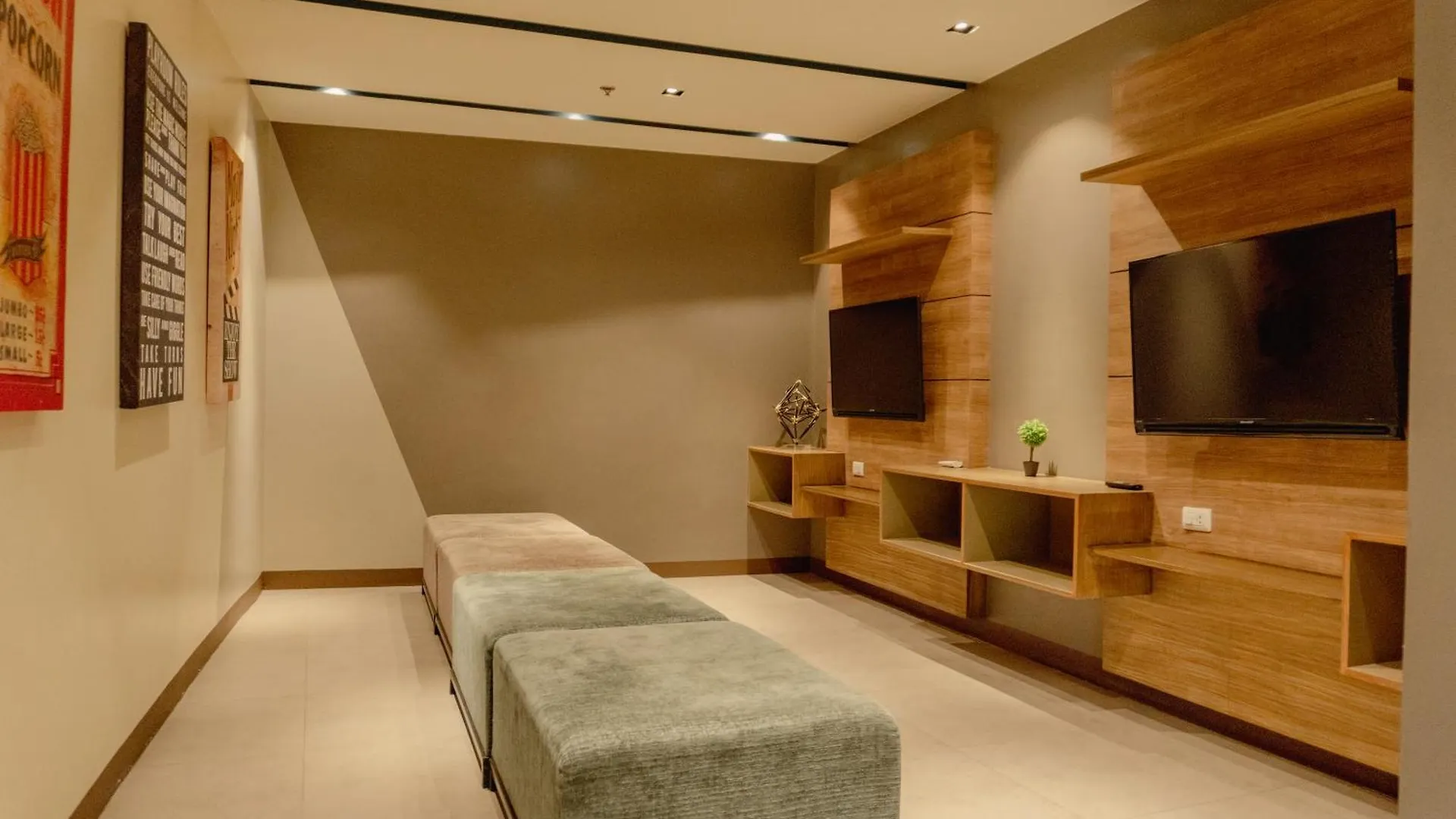 Modern Solace - The Florence 1Br Manila 0*,