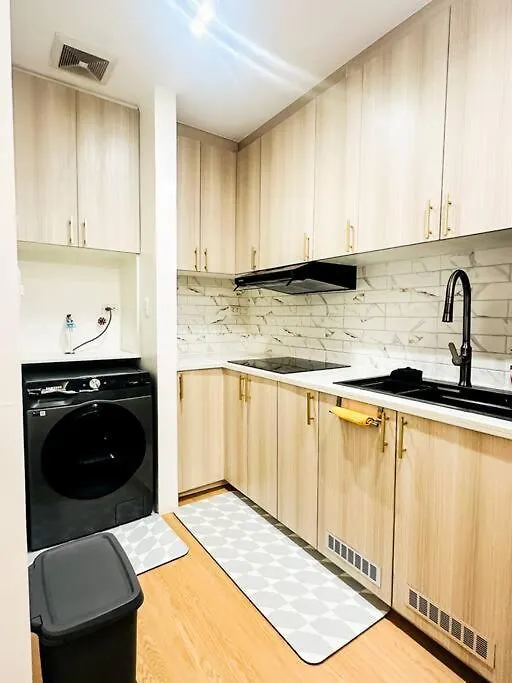 Modern Solace - The Florence 1Br Manila